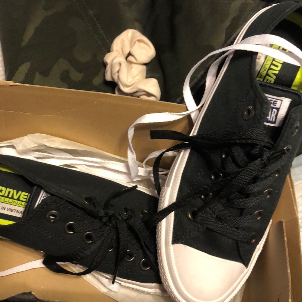 CONVERSE
